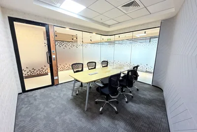 6 Seater Meeting Room