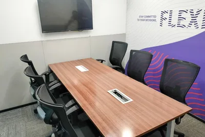 6 Seater Meeting Room