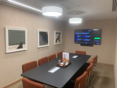 10 Seater Meeting Room