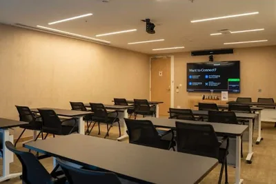 18 Seater Meeting Room