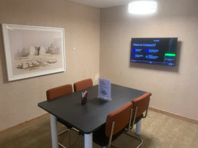 4 Seater Meeting Room