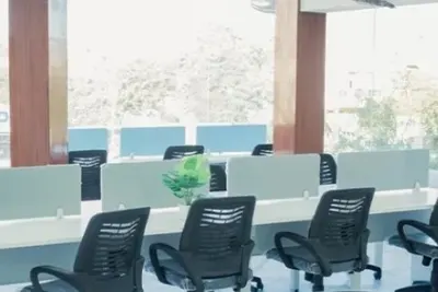 Gplus Coworking - shared office space for rent