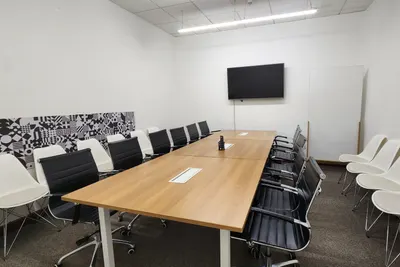25 Seater Meeting Room