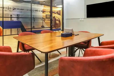 6 Seater Meeting Room