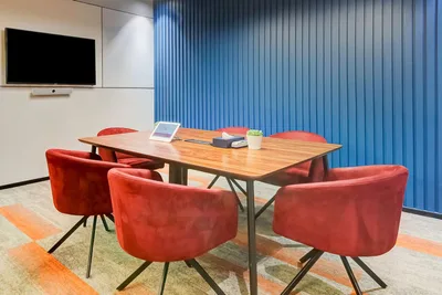 6 Seater Meeting Room
