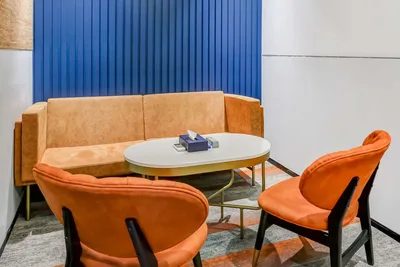 4 Seater Meeting Room