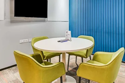 4 Seater Meeting Room