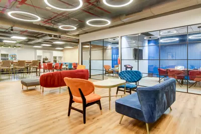 Shared Office Space in Dadar, Mumbai