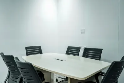 Shared Office Space in Kandivali West, Mumbai