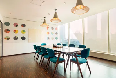 8 Seater Meeting Room