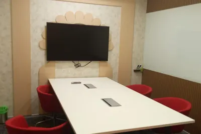 6 Seater Meeting Room