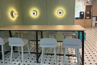 Desk – Innov8