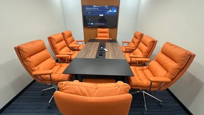 8 Seater Meeting Room