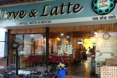 Desk – Love & Latte