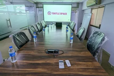 18 Seater Meeting Room