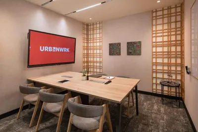 6 Seater Meeting Room