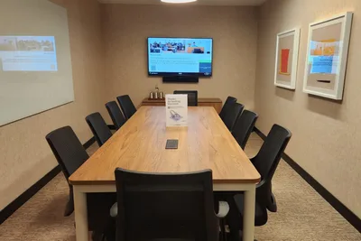 10 Seater Meeting Room