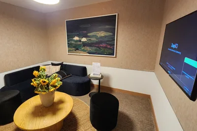 4 Seater Meeting Room