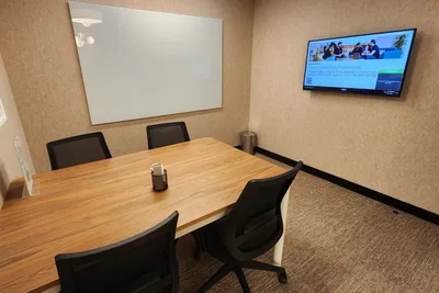 4 Seater Meeting Room interior