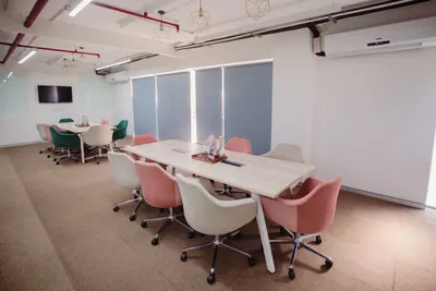8 Seater Meeting Room