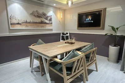 4 Seater Meeting Room interior