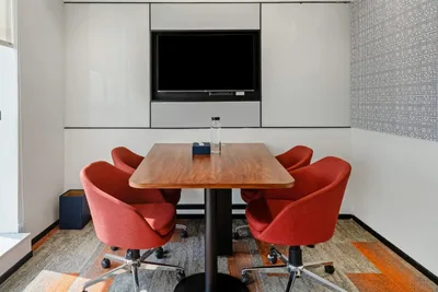 4 Seater Meeting Room