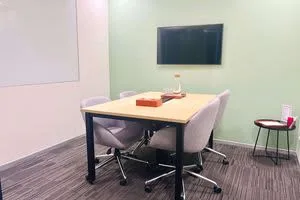 4 Seater Meeting Room