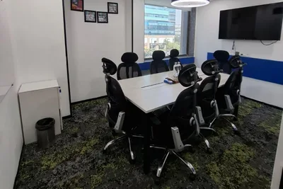 8 Seater Meeting Room
