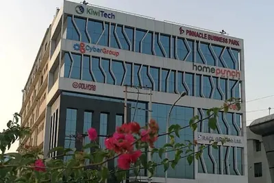 Pinnacle Business Park - coworking space