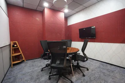 4 Seater Meeting Room