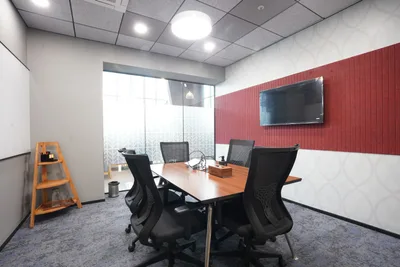 6 Seater Meeting Room