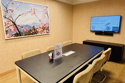 6 Seater Meeting Room