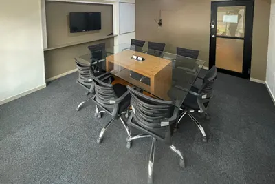 11 Cowork - coworking space