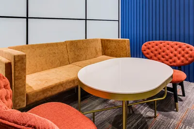 4 Seater Meeting Room