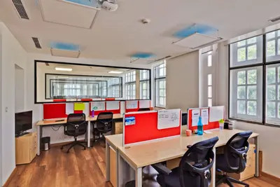 Ready-to-move office