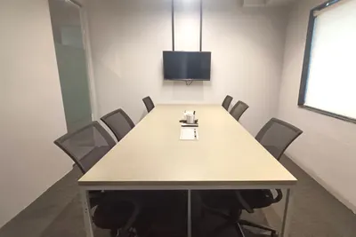 6 Seater Meeting Room