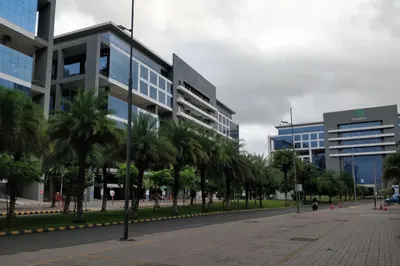 Commerzone IT Park - Building 3 - coworking space