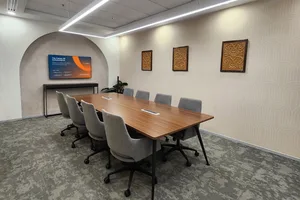 8 Seater Meeting Room