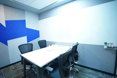 4 Seater Meeting Room