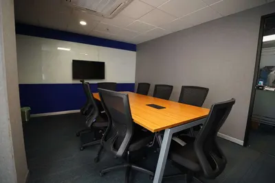 8 Seater Meeting Room