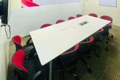 10 Seater Meeting Room