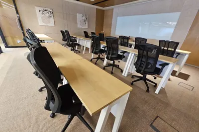 18 Seater Meeting Room