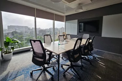 8 Seater Meeting Room