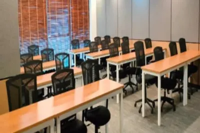 25 Seater Meeting Room