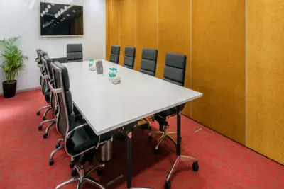 9 Seater Meeting Room