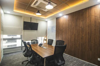 6 Seater Meeting Room