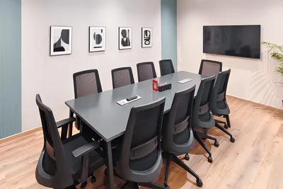 10 Seater Meeting Room interior
