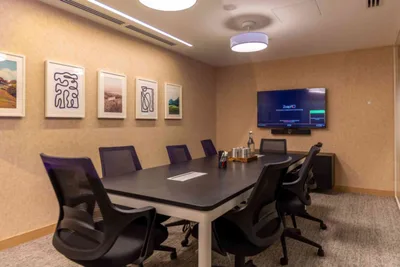 10 Seater Meeting Room