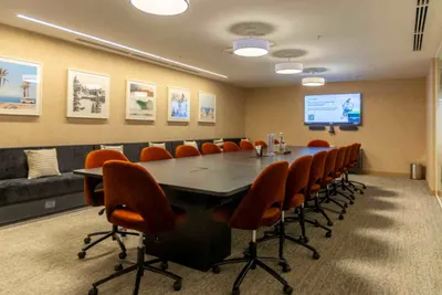 18 Seater Meeting Room
