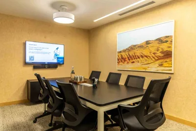 6 Seater Meeting Room